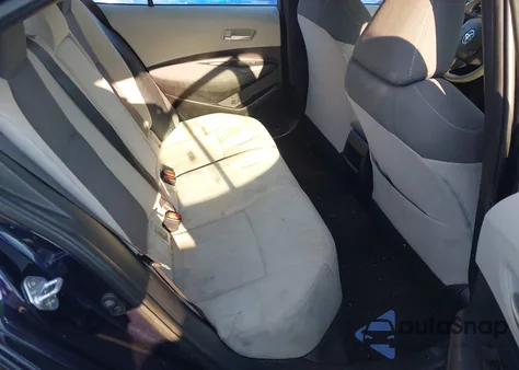 2020 Toyota Corolla Le z USA, uszkodzony, nr VIN 5YFEPRAEXLP138073